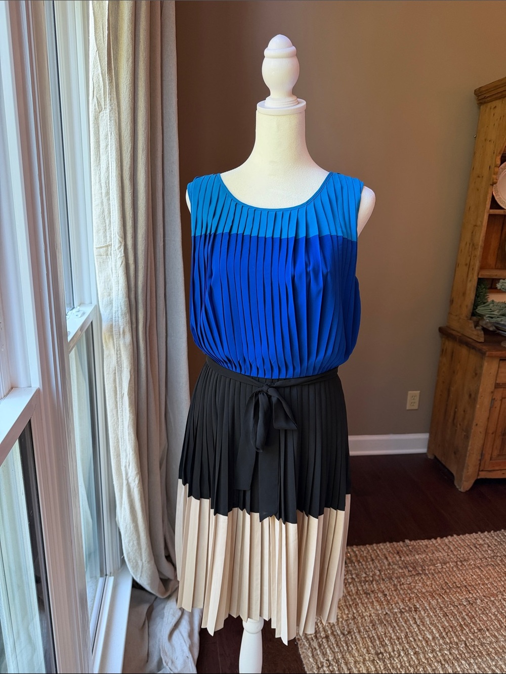 Calvin Klein Pleated Colorblock Sleeveless Dress in Blues, Black & Cream